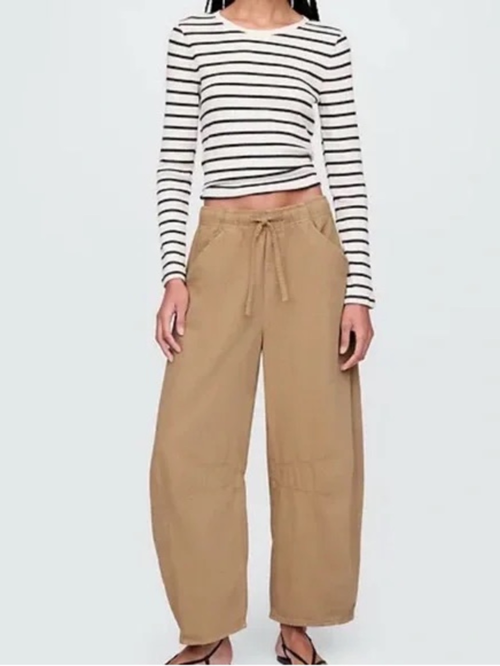 GAP Horseshoe Leg Ultra soft Tan Drawstring Jeans